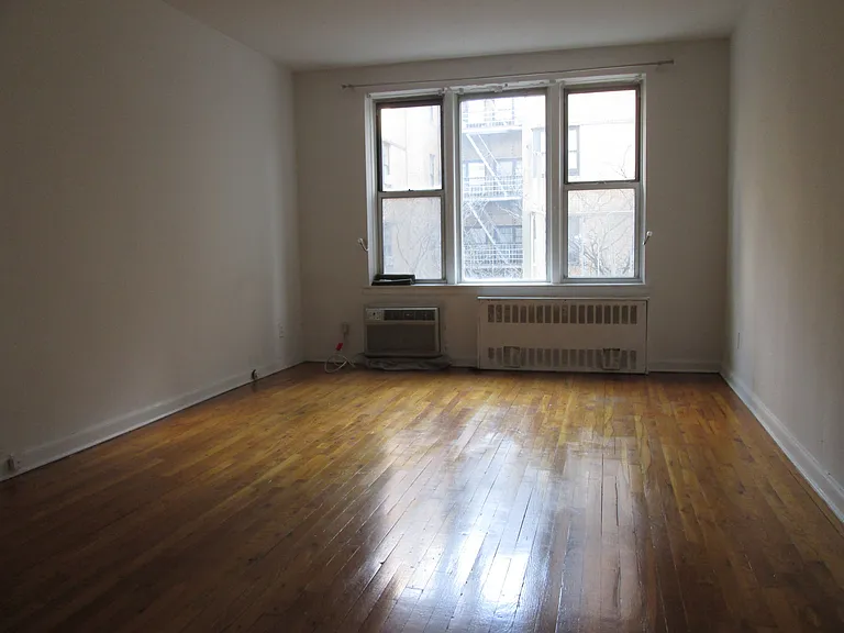 311 E 75th St #3C — Photo 1