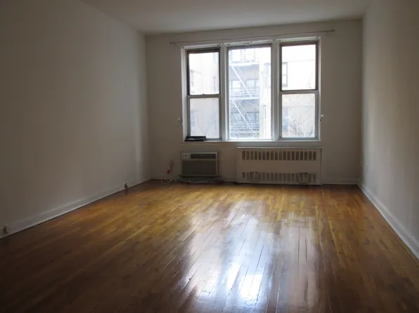 311 East 75th Street image 1 of 7