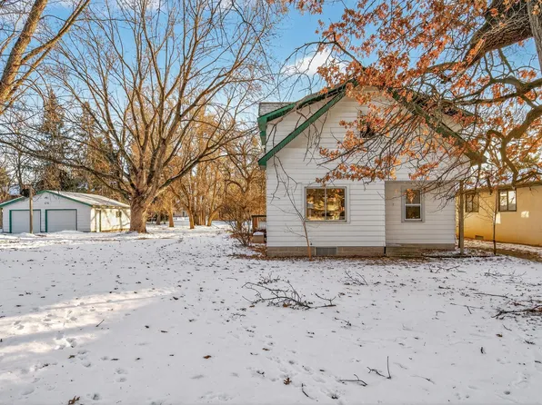 676 Birch Ln S, Shoreview, MN 55126