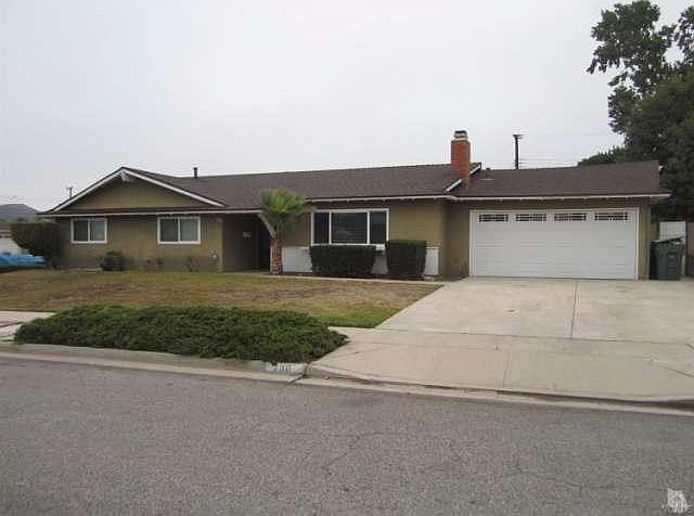 1st image of 290 Cay Dr