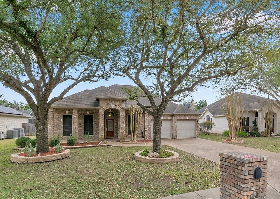 1st image of 4517 Grand Cypress Dr