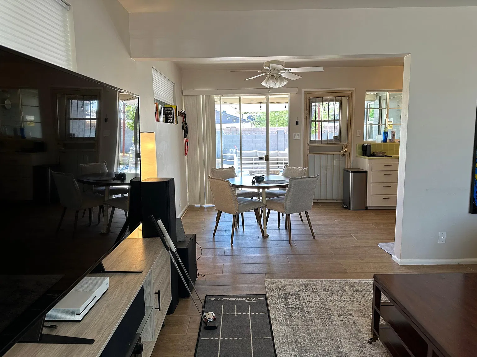 3 bed, 1357 sqft, $2,499 — Photo 3