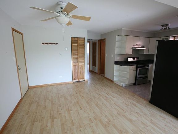 3rd image of 6920 W Crandall Ave