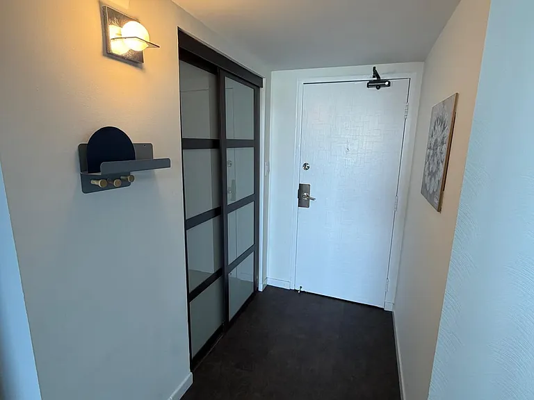 380 Pelissier St #1906 — Photo 9