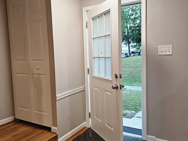 10 Sharpley Ct #20F — Photo 58