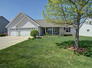 486 Mc Auliffe Heights Trl, Green Bay, WI 54311