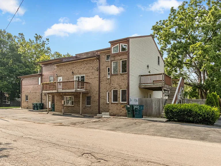 227 N Dicks St — Photo 28