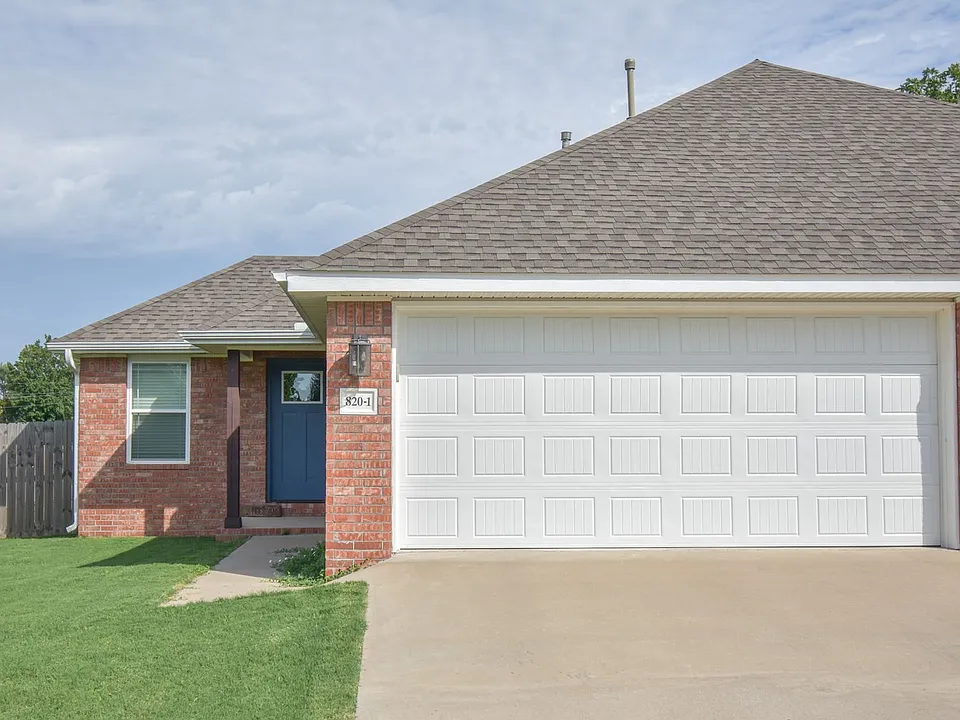 820 Hindman Dr #1