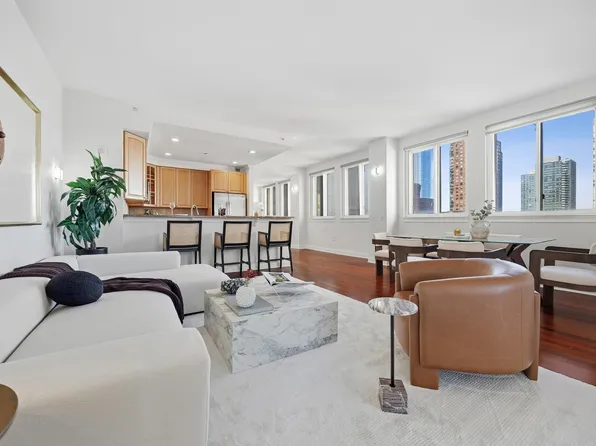 311 Washington Street image 1 of 26