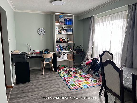 3rd image of 14 Pringle Ave