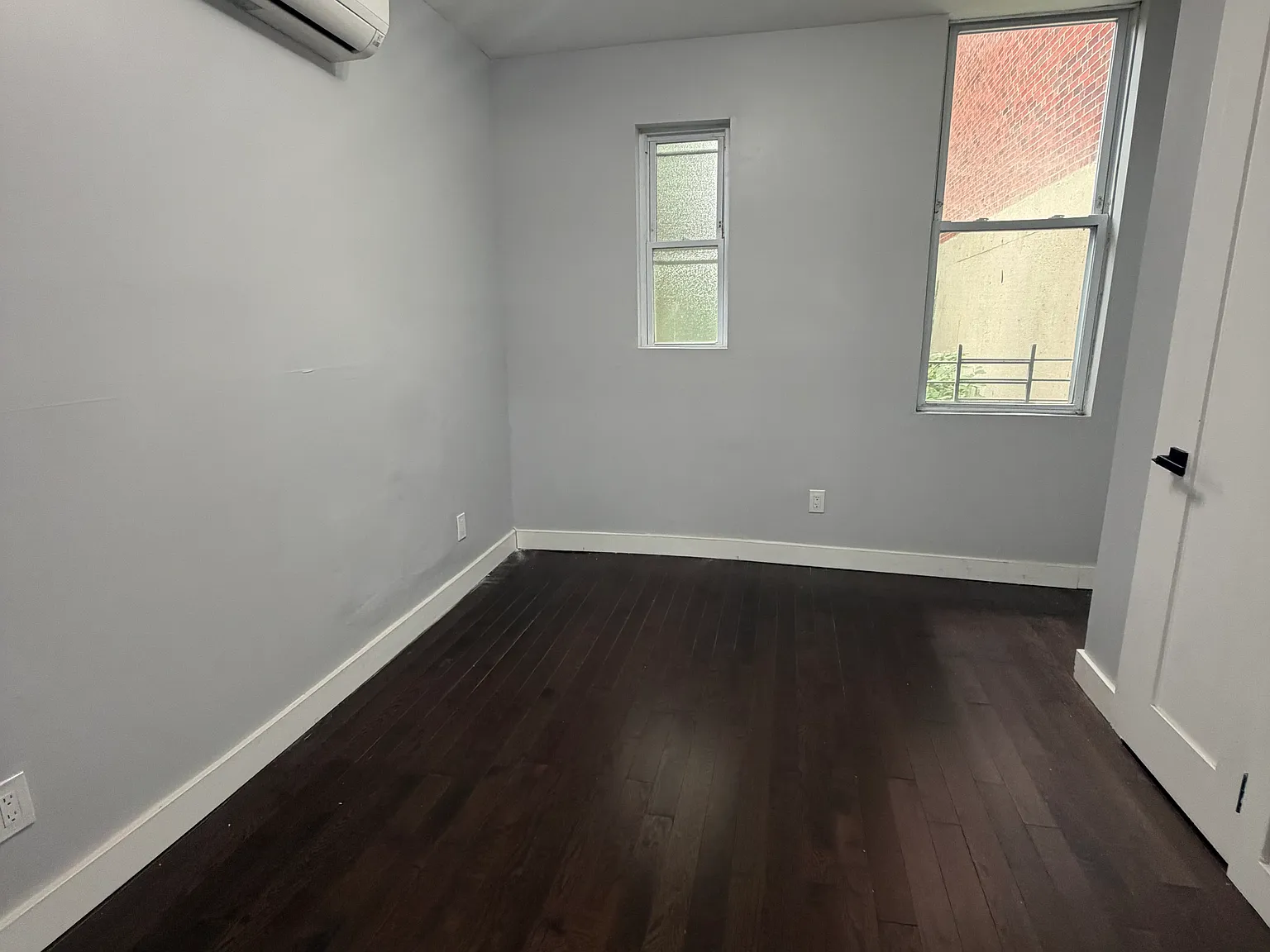 2 bed, 750 sqft, $2,200 — Photo 3