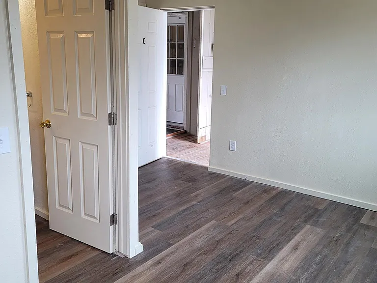 712 Park Ave #C — Photo 14