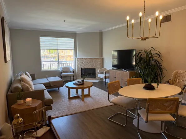 12372 Carmel Country Rd Unit 208, San Diego, CA 92130