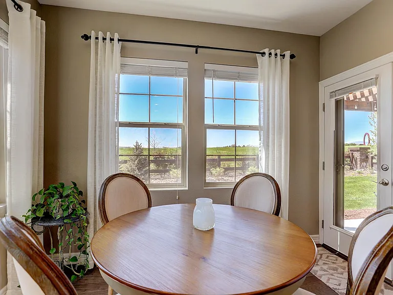 610 Grenville Cir — Photo 5