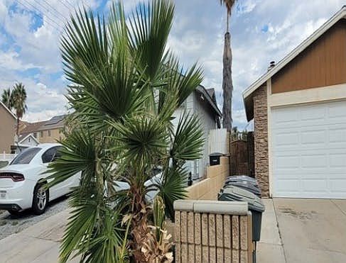 3rd image of 498 Serrana Rd