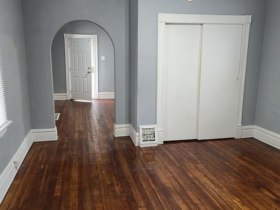 3rd image of 4731 Hannover Ave