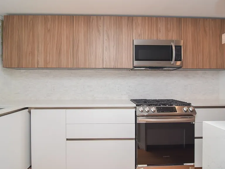 37-49 Arcadia Ave #45 — Photo 1