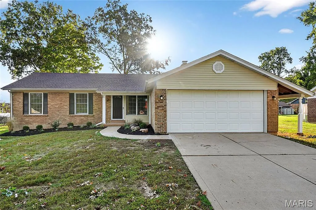 5812 Chrisbrook Dr photo 1