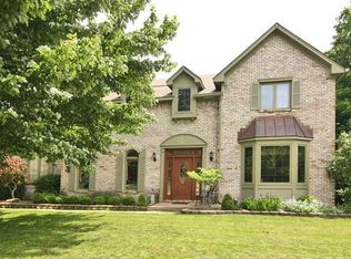 13703 Thistlewood Dr E, Carmel, IN 46032