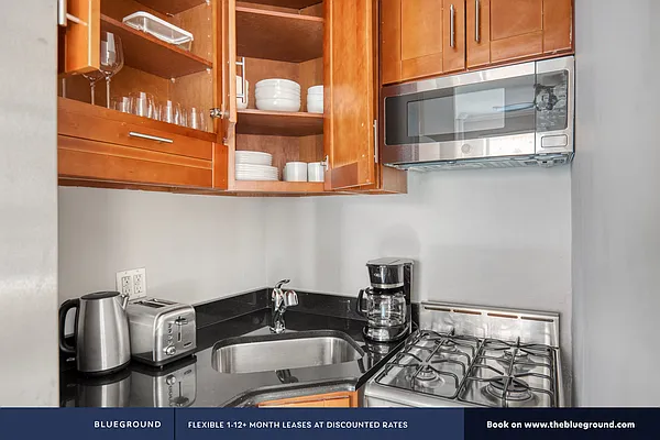 Rented by The Blueground | media 21