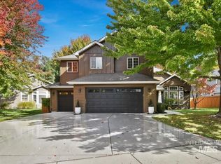 5582 E Stageline Dr, Boise, ID 83716