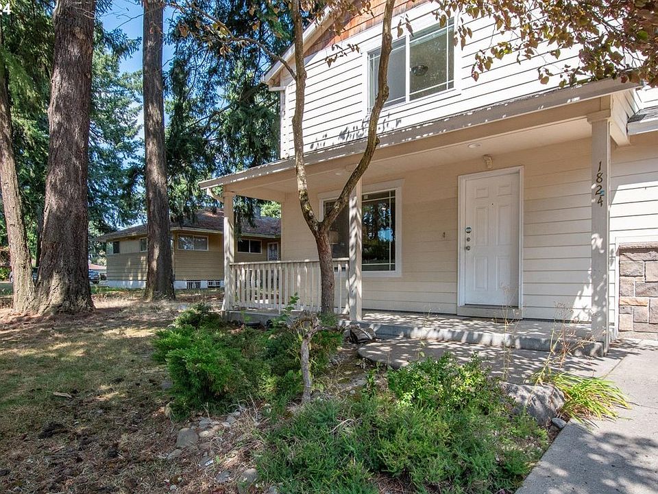 2nd image of 1824 NE 106th Ave