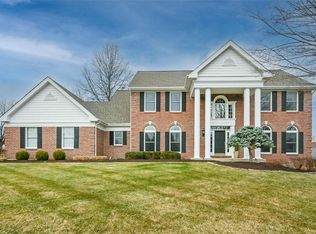 14761 Brook Hill Dr, Chesterfield, MO 63017