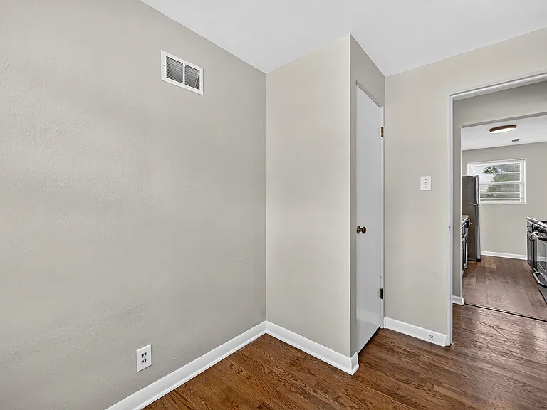 8106 Fawn Ave — Photo 17