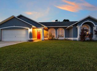 1371 SE Appamattox Ter, Port Saint Lucie, FL 34952