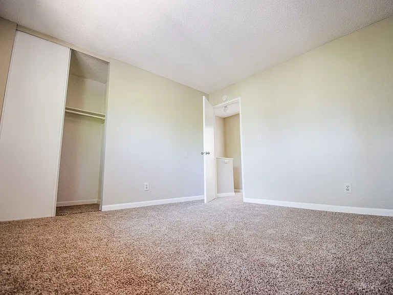 Rivercrest Apartments TAU9425-A-L — Photo 21