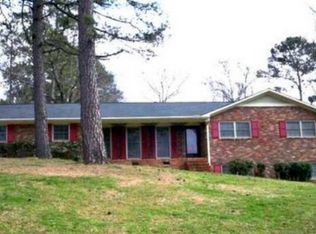 3100 Willowdale Dr, Macon, GA 31204