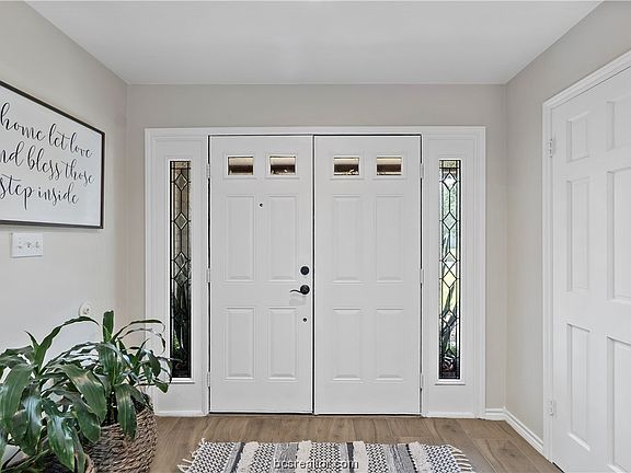 5th image of 2709 Brookway Dr