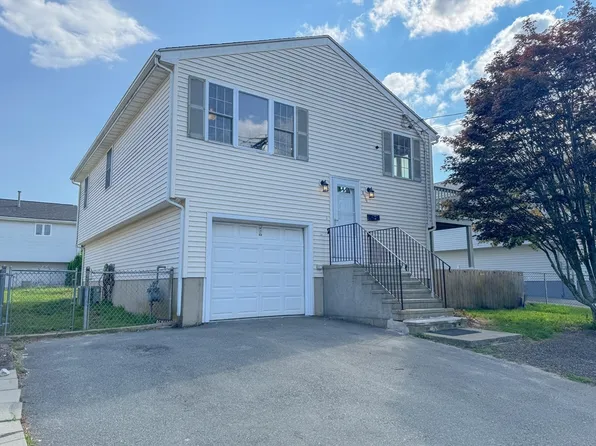 899 Warren St, Fall River, MA 02721