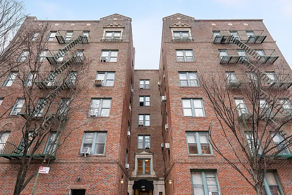 Sold by Douglas Elliman | media 7
