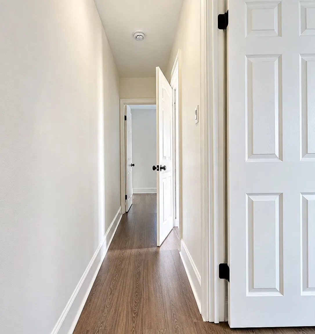 4 bed, 1.5 bath, 1204 sqft, $2,000 — Photo 3