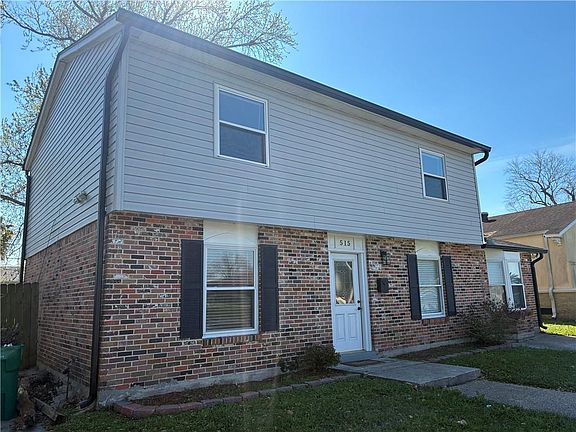 2nd image of 515 E Loyola Dr