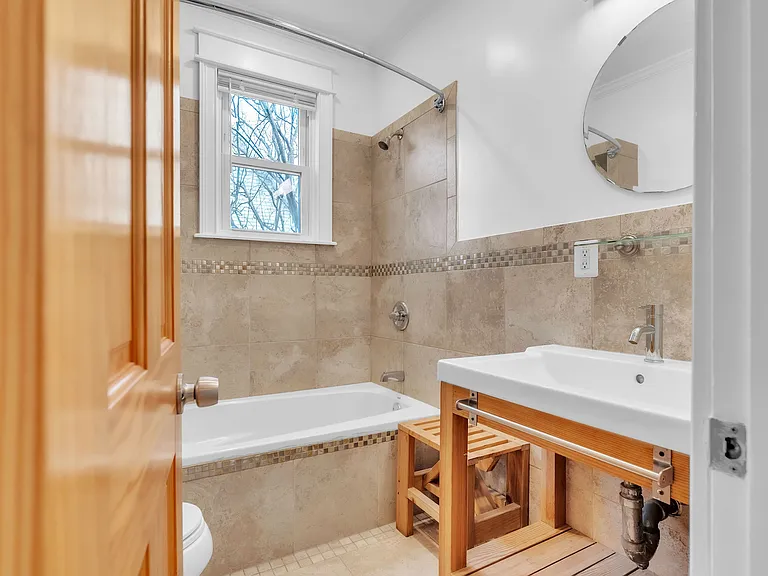 4109 Crittenden St #MAIN — Photo 12