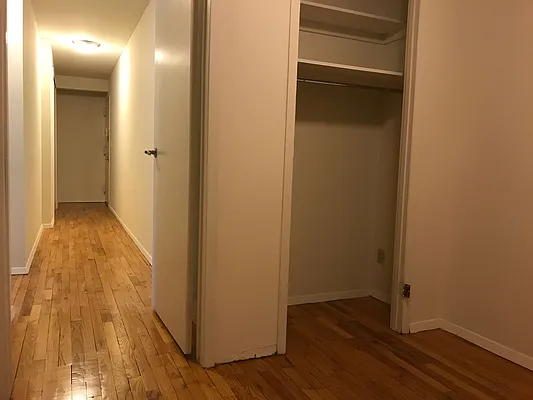Rented by Avenues Real Estate | media 10