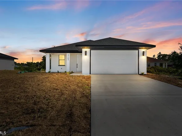 3103 42nd St W, Lehigh Acres, FL 33971