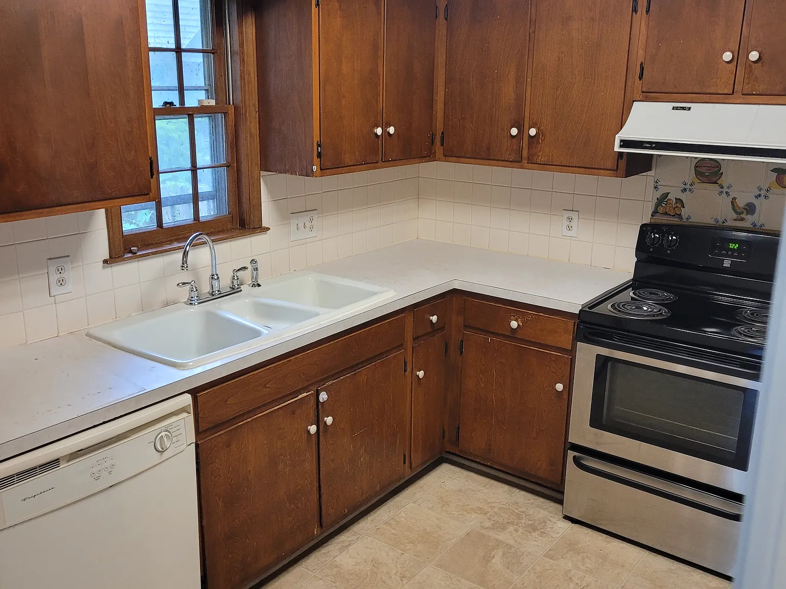 2 bed, 1100 sqft, $1,600 — Photo 4