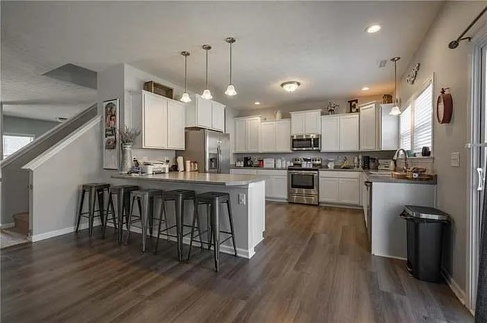 2096 Amur Ct — Photo 12