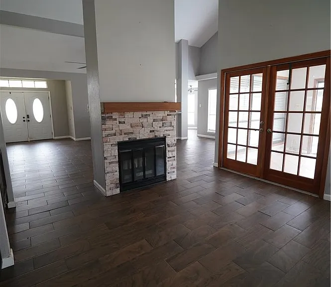 3537 S Washam Dr — Photo 2