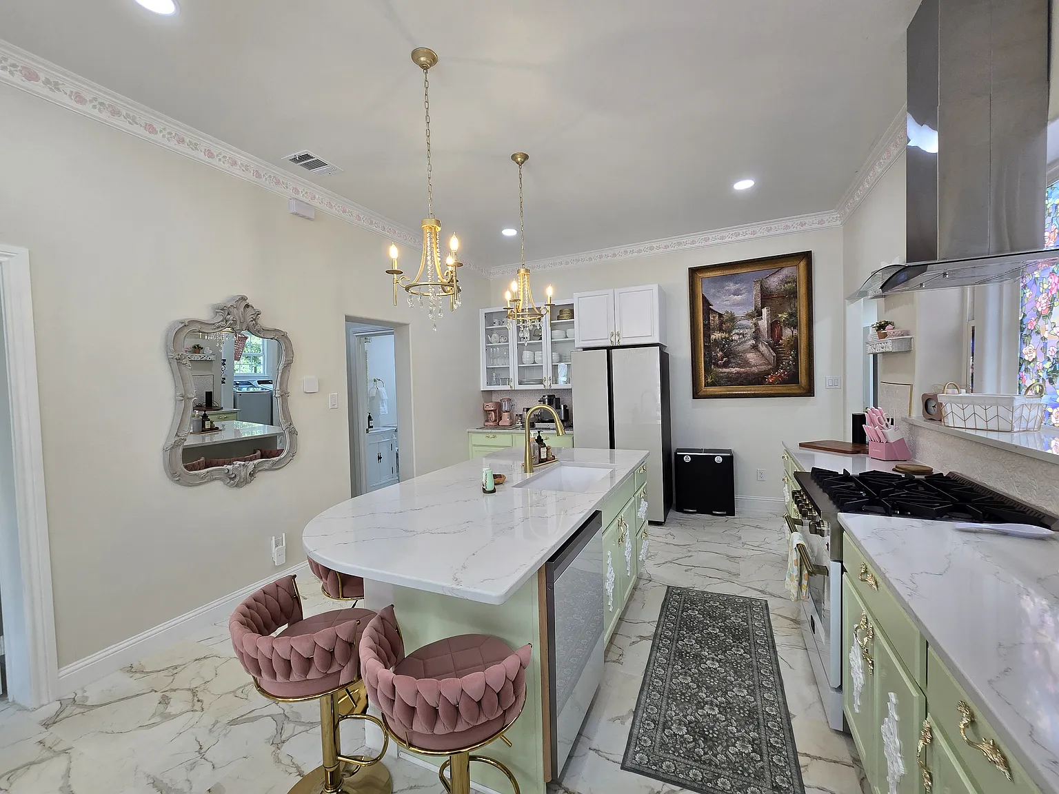 3 bed, 1316 sqft, $3,900 — Photo 4