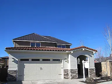 3 bed, 2.5 bath, 1934 sqft, $3,150 — Photo 2