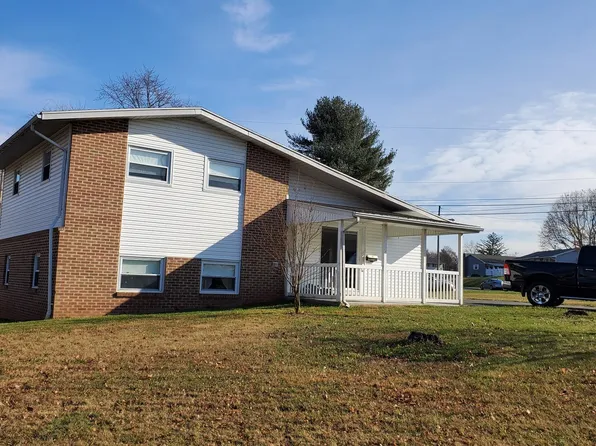 601 E 4th St, Birdsboro, PA 19508