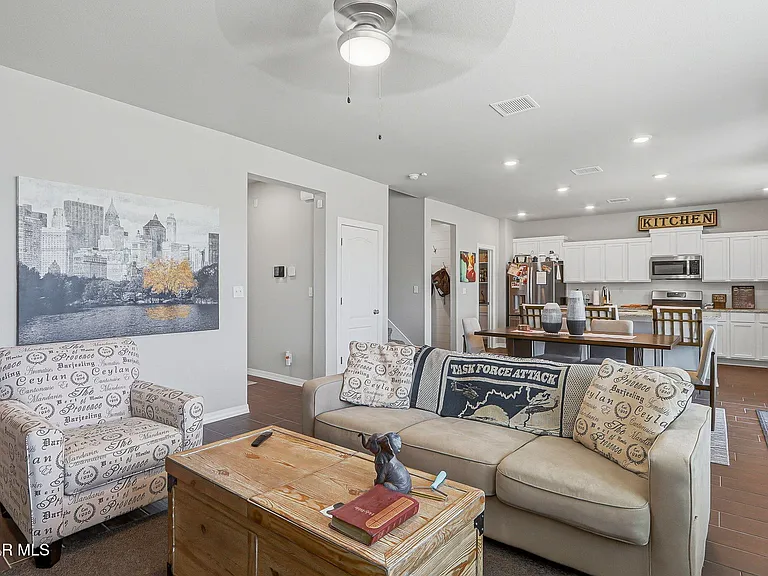 13852 Paseo De La Luna Ave — Photo 25
