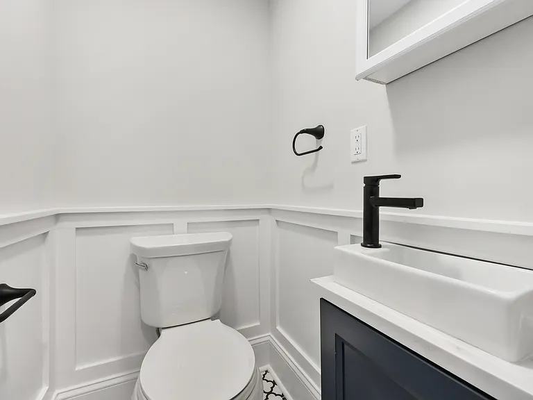 58 Walter Ave — Photo 12