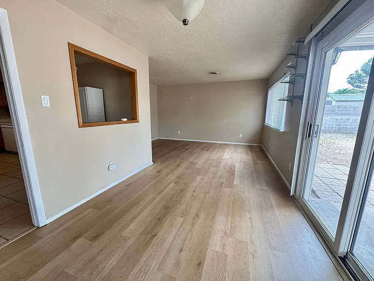 9516 Dona Marguerita Ave NE — Photo 6