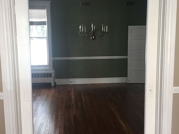 3rd image of 503 N Davis Ave