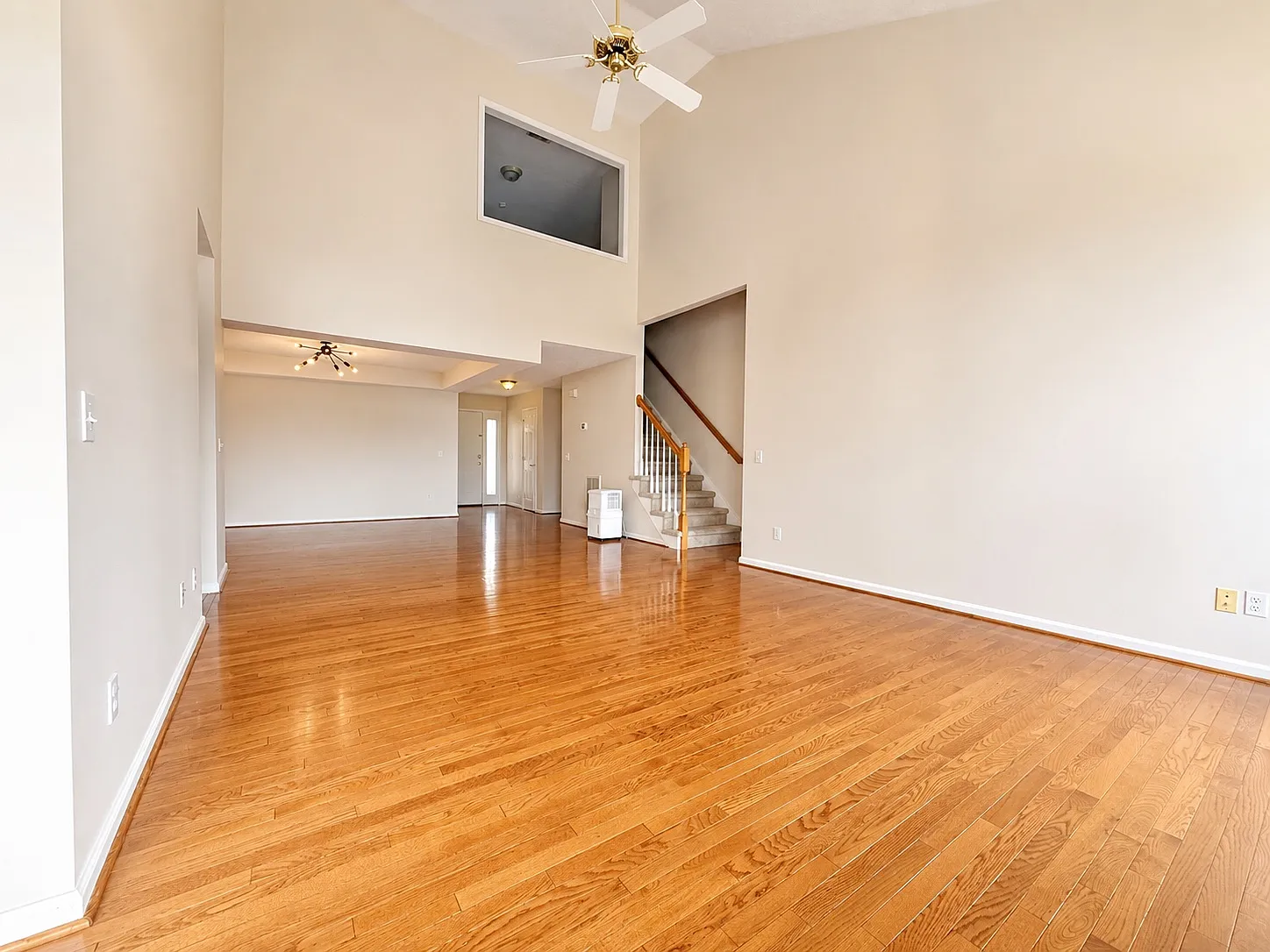 4 bed, 2100 sqft, $2,750 — Photo 4